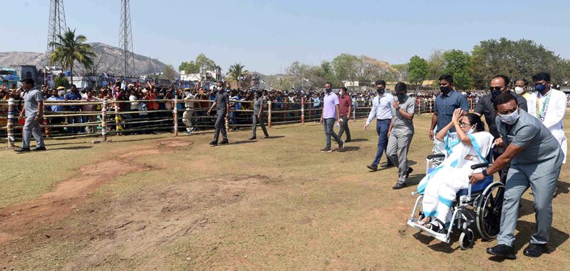 Mamata Banerjee addresses election rally at Balorampur in Purulia