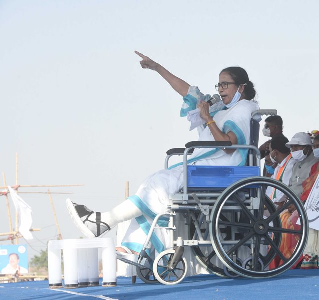 Mamata Banerjee addresses election rally at Balorampur in Purulia