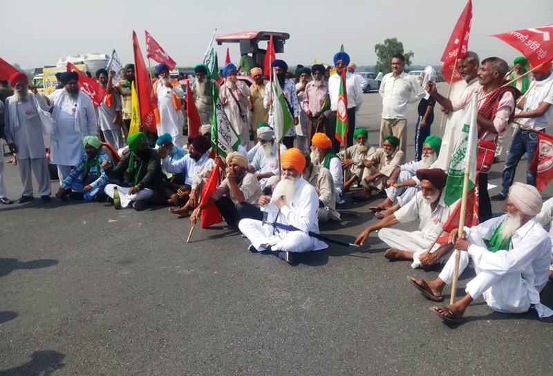 Farmers observe Bharat Bandh across India