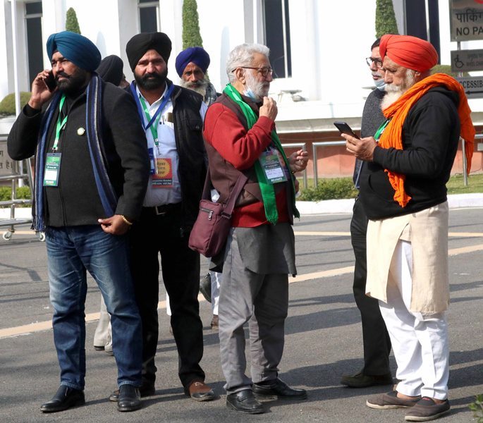 10th round of meeting between farmers and government over farm laws