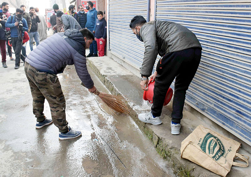 Jammu and Kashmir: Srinagar witnesses encounter between terrorists, security forces