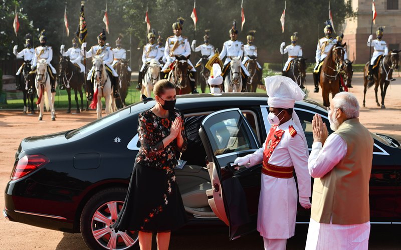 Modi receives Denmark PM at Rashtrapati Bhavan