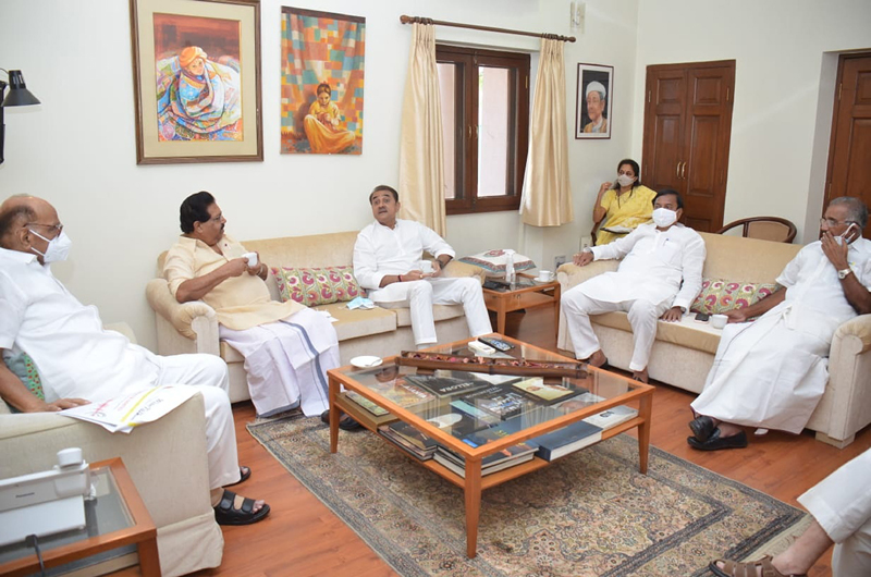 Sharad Pawar presiding over the party's office bearers