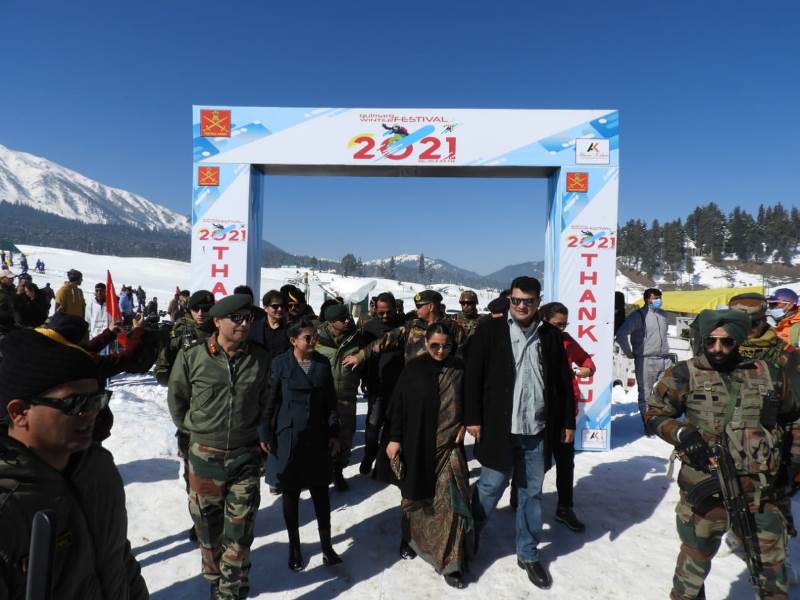 Jammu and Kashmir celebrates Gulmarg Winter Festival