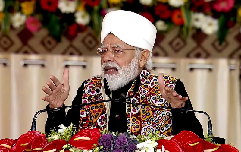 PM Modi in an inauguration ceremony in Varanasi