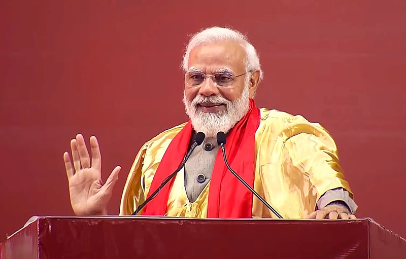 PM NarendraModi addresses convocation ceremony of IIT Kanpur