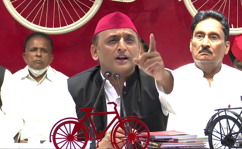 Akhilesh Yadav addresses press conference in Lucknow