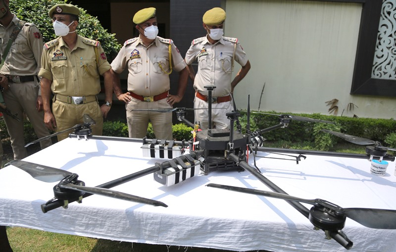 Kashmir: Police display IED in Jammu