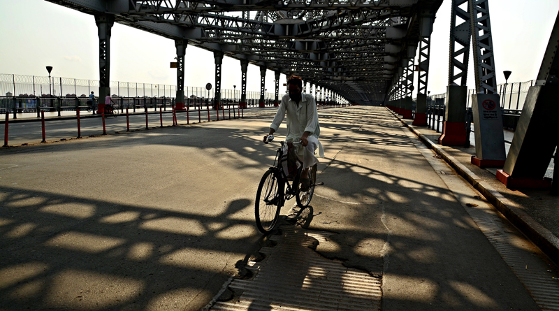 Kolkata: Glimpses of a locked down city under the shadow of Covid