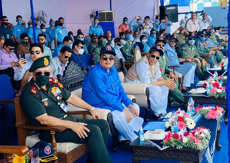 Union Ministers Rajnath Singh and Nitin Gadkari inaugurate Emergency Landing Facility in Rajasthan's Barmer dist