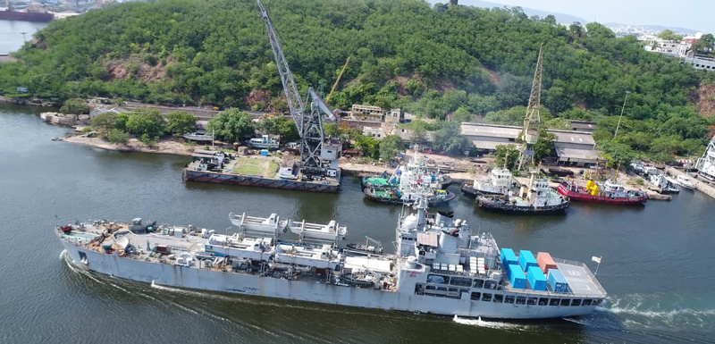 INS Airavat arrives in Vishakapatnam with COVID materials