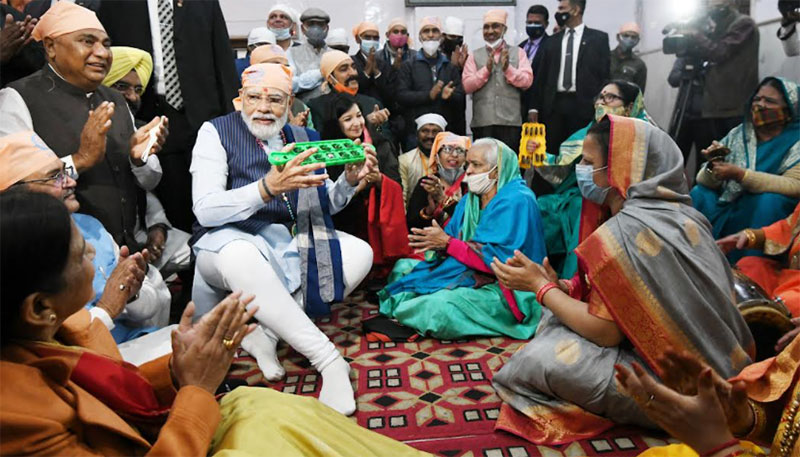 PM Narendra Modi visits Sri Guru Ravidas Vishram Dham Mandir