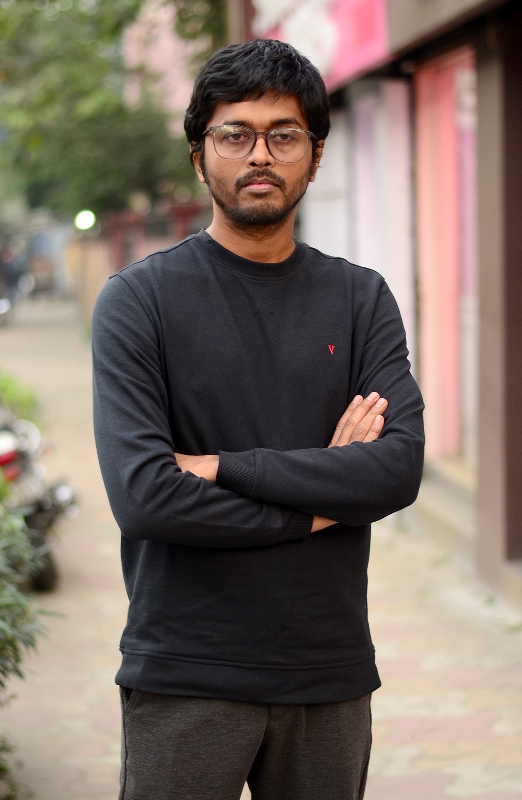 Bangladesh director Mejbaur Rahman Sumon, actor Nazifa Tushi in Kolkata for Hawa