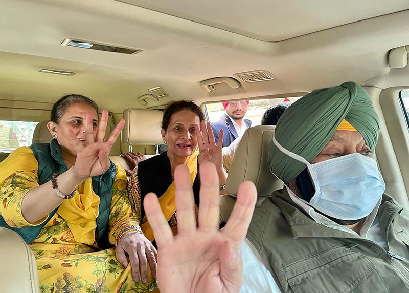 Punjab polls: People wait in queue to cast their votes