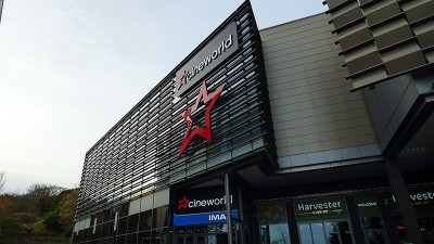 Cineworld confirms considering bankruptcy