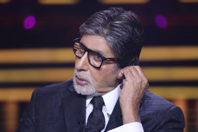 Amitabh Bachchan's staff member tests Covid positive