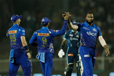 Sams' final-over swank helps Mumbai Indians pull off thriller against Gujarat Titans