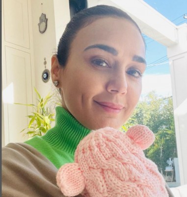 Mommy Vibes: Preity Zinta shares image with her little child on Instagram