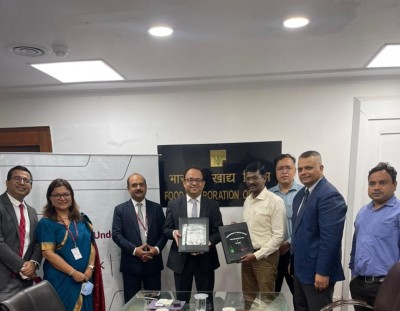 Axis Bank signs MOU with Food Corporation of India