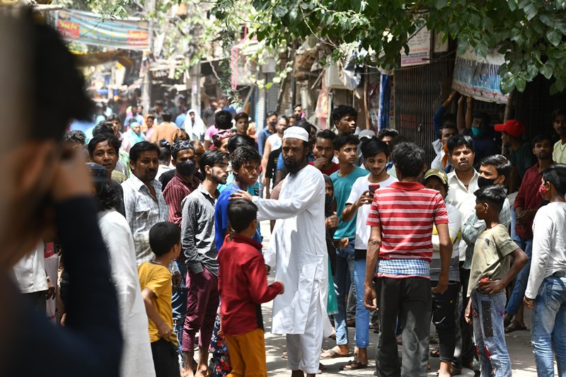 Delhi MCD attempts removing illegal construction in violence-hit Jahangirpuri area