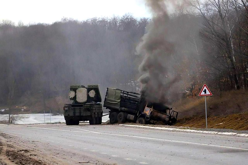 Wreckage army tanks seen at Chernihiv