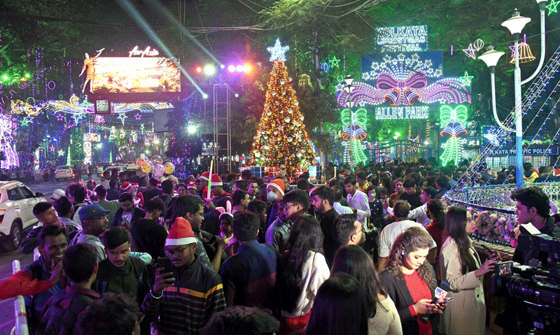 In Images: Kolkata soaks in Christmas spirit