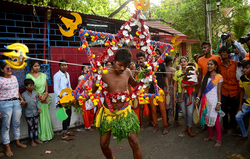 West Bengal: Vel Vel festival in Bandel