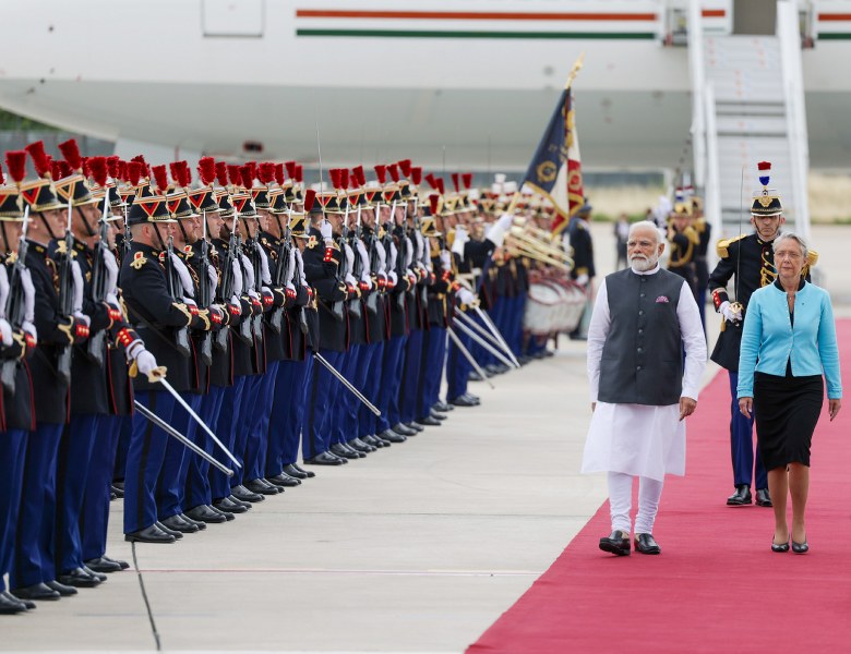 PM Modi receives ceremonial welcome on his arrival at Paris airport