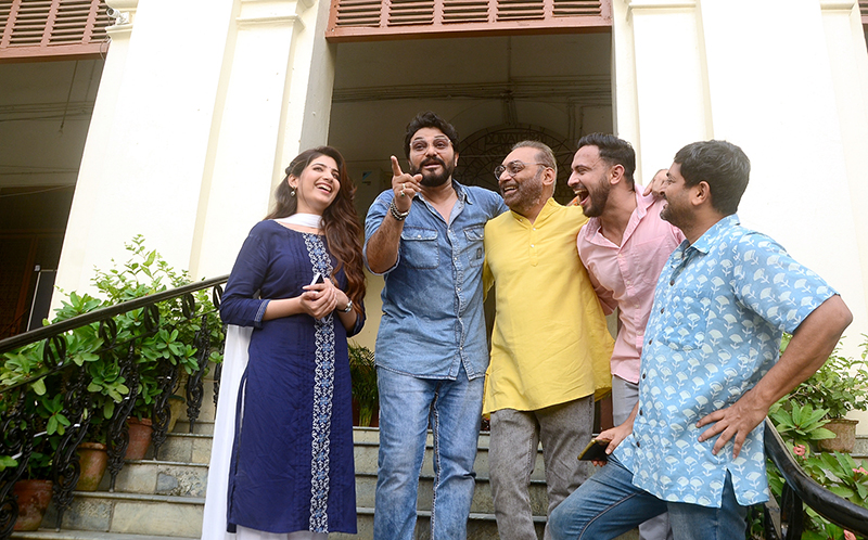 Glimpses from shooting of Babul Supriyo's upcoming music video 'Na Na Bhulini'