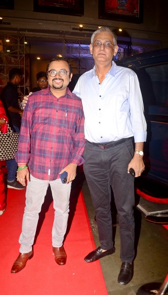 Glimpses of a star-studded premiere of Dev's Byomkesh O Durgo Rohosyo