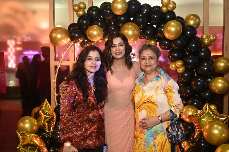 Glimpses from Iman Chakraborty's birthday celebration in Kolkata