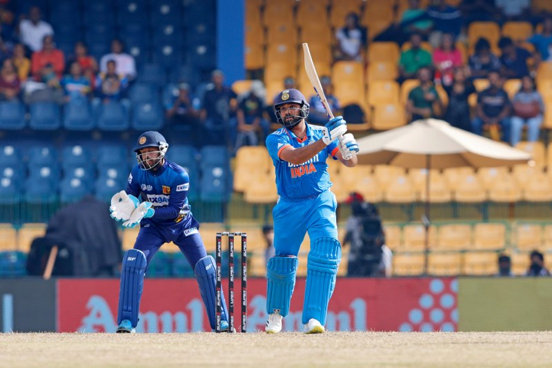KL Rahul scores 39 against Sri Lanka