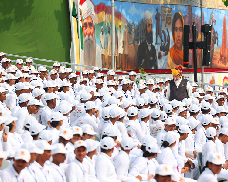PM Modi addresses nation from Red Fort as India celebrates Independence Day