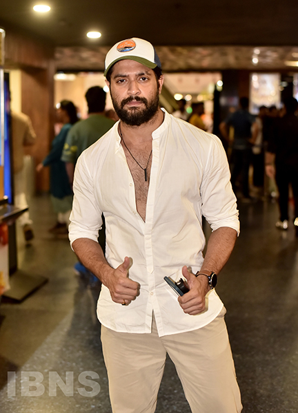 Premiere of Jeet starrer Chengiz in Kolkata