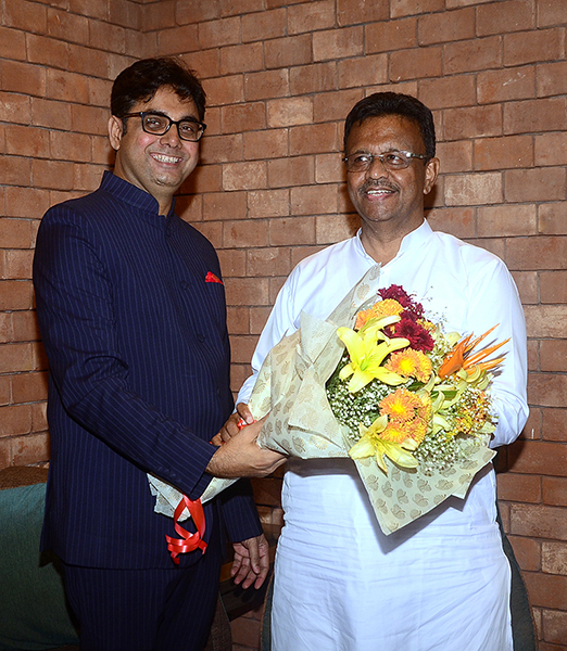 Firhad Hakim, Indranil Sen inaugurate The Legacy Lounge in Kolkata's The Lalit Great Eastern