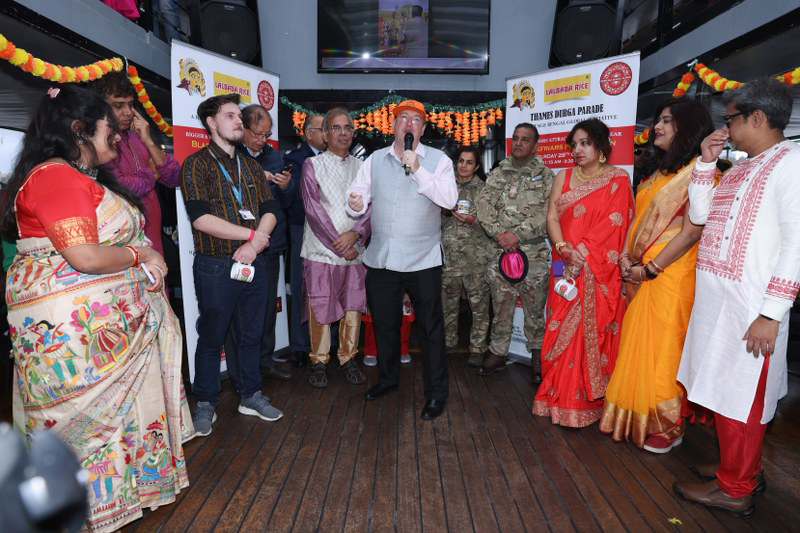 Bengali diaspora in UK celebrates Durga Puja in London