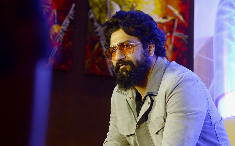 Vicky Kaushal promotes 'Sam Bahadur' in Kolkata