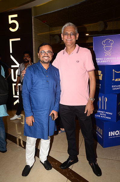 Prosenjit Chatterjee, Dev, Jeet, others at Ajogyo's special screening