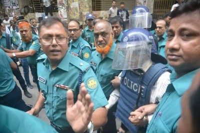 Bangladesh: Police arrest 1971 war crimes advocacy group leader Shahriar Kabir
