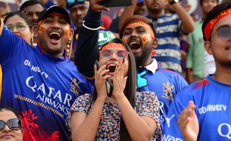 IPL: KKR beat RCB by 1 run in last-ball thriller at Eden Gardens