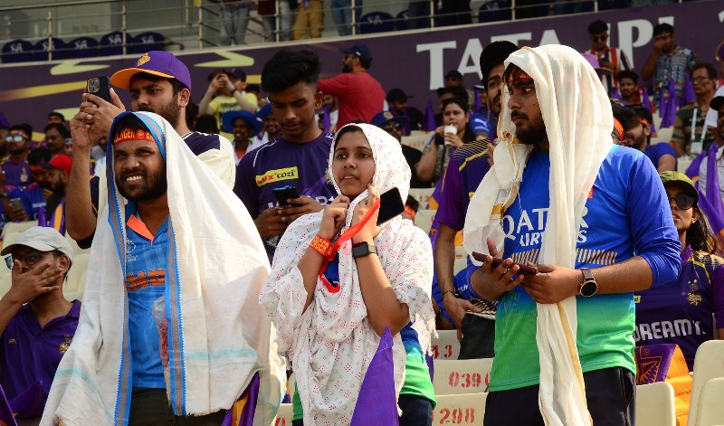 IPL: KKR beat RCB by 1 run in last-ball thriller at Eden Gardens