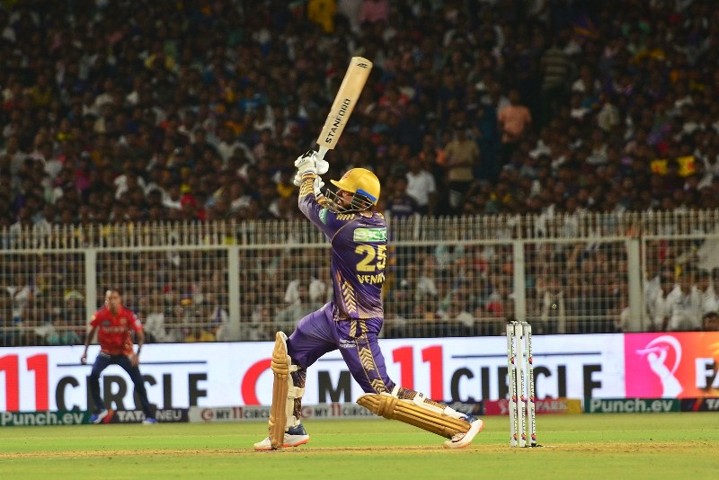 'Lucky charm' Shah Rukh Khan cheers for KKR as his team takes on PBKS at Eden Gardens