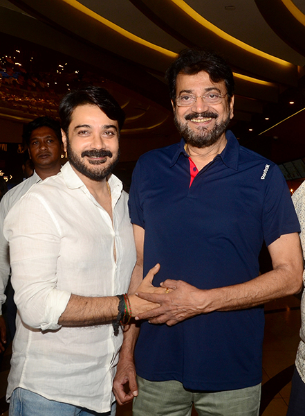 Prosenjit Chatterjee, Dev, Jeet, others at Ajogyo's special screening