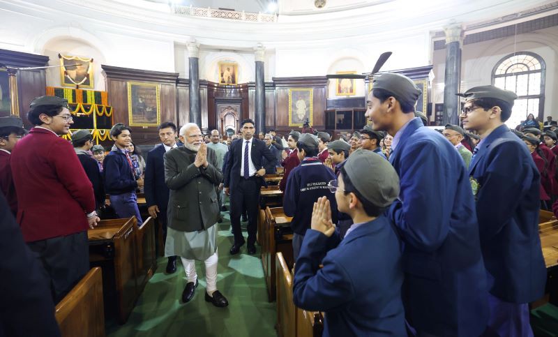 PM Modi pays tributes to Netaji Subhas Chandra Bose on his birth anniversary