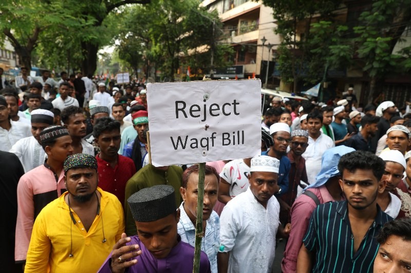 Muslims take to Kolkata streets to protest Waqf amendment