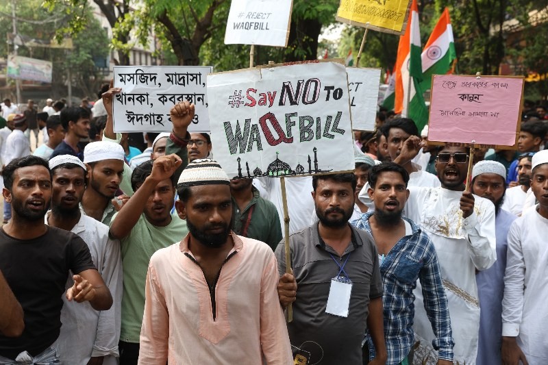 Muslims take to Kolkata streets to protest Waqf amendment