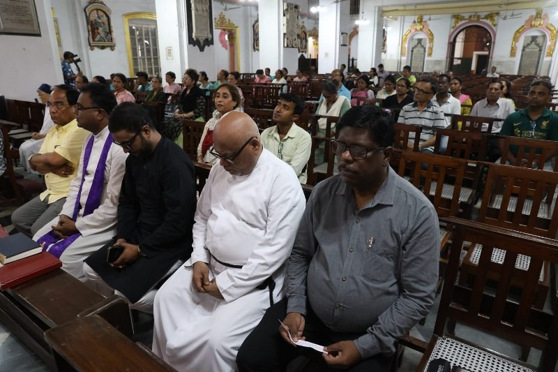 Kolkata mourns the death of Pope Francis