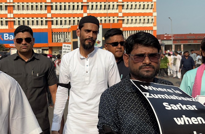 ISF MLA Naushad Siddique protests over Pahalgam terror attack