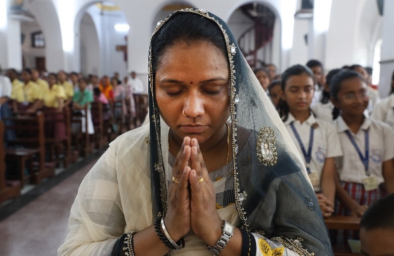 In Images: Students, teachers attend a Mass ahead of Pope Francis' funeral at St. Ignatius Church in Kolkata