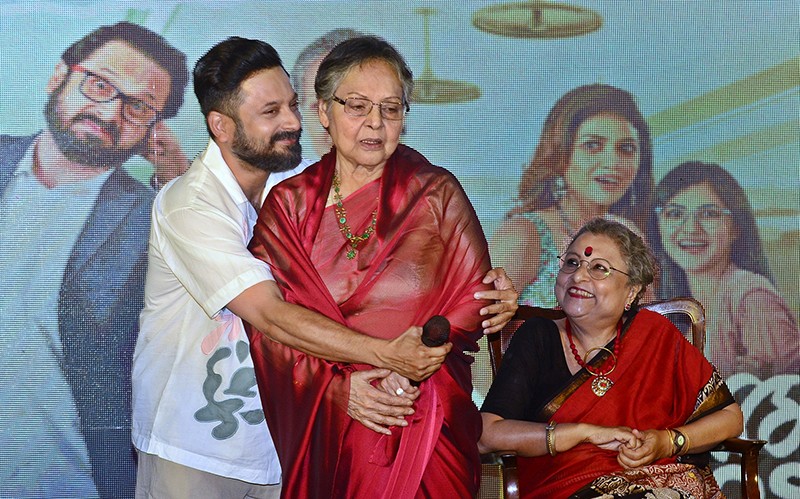 In Images: Rakhee Gulzar graces trailer launch of Aamar Boss